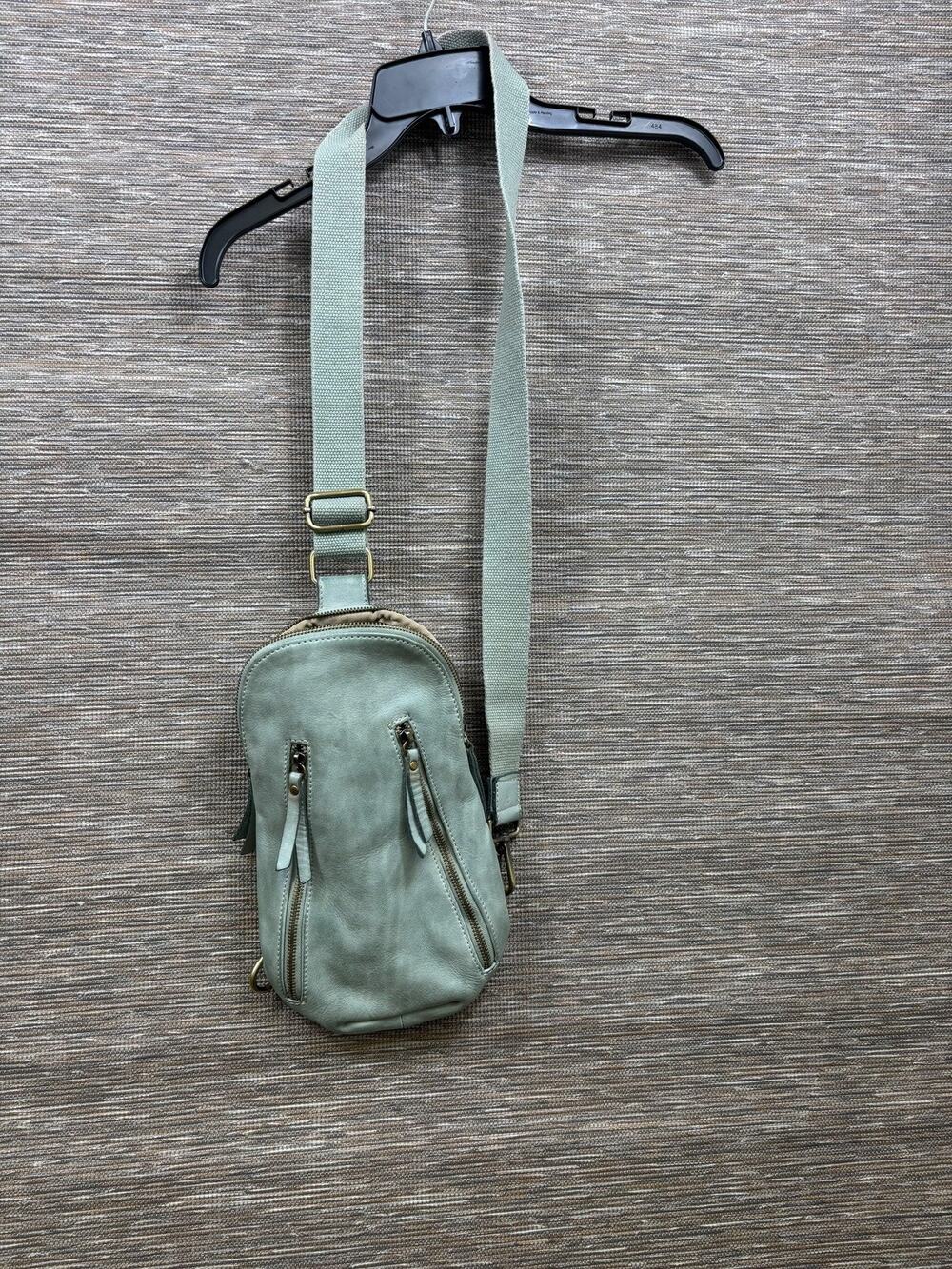 Bolsa Nova Sling Bag Womens Small Green Leather Crossbody Adjustable Italy